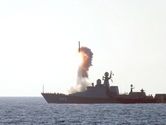 Ракетные корабли "Дагестан" и "Град Свияжск" Каспийской флотилии готовятся к выходу на боевую службу