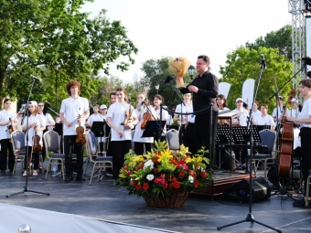 24 августа на Лебедином озере в Астрахани выступит Юношеский симфонический оркестр