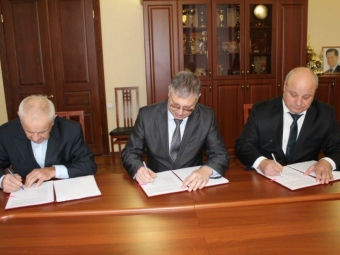 В региональном министерстве ЖКХ подписано отраслевое трехстороннее соглашение.