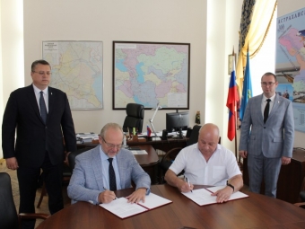 Соглашение о социальном партнерстве в судостроении подписано в региональном Минпроме