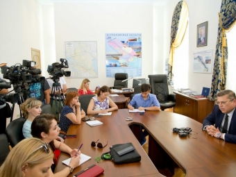 О ситуации в промышленном и транспортном секторе Астраханской области и планах её развития сообщил руководитель регионального Минпрома
