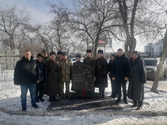 Ветераны почтили годовщину Сталинградской битвы