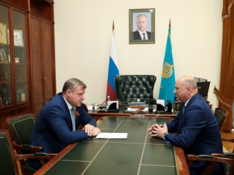 В Астрахани новому мэру губернатор поставил первоочередные задачи