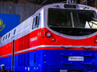 Казахстанские дизель-электрические локомотивы поставляют в семь стран