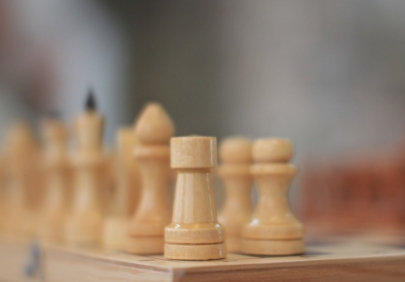 В Астрахани прошел шахматный турнир ветеранов - судостроителей посвященный Победе в Великой отечественной войне.