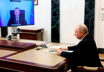 Губернатор Астраханской области Игорь Бабушкин попросил президента России Владимира Путина поддержать его выдвижение на выборах главы региона