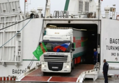 Паром «Багтыяр» из Туркменистана прибыл с грузом в порт Оля по МТК «Север-Юг»