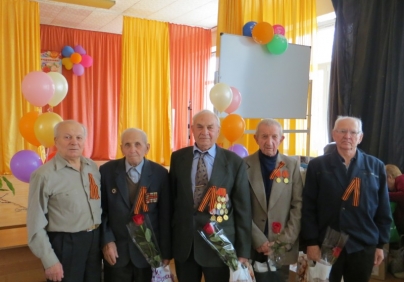 Ветераны ОАО "АСПО", бывшие фронтовики  Великой Отечественной войны и труженики  тыла, награждены юбилейными медалями.