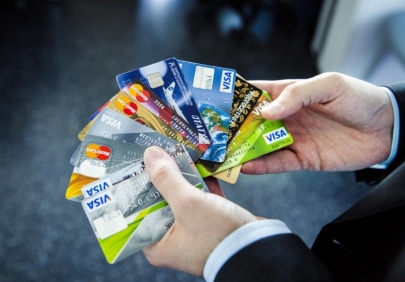 Обязательно проверьте свои банковские карты, чтобы не появилось неожиданных долгов