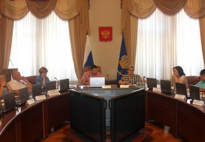 В Астрахани состоялось открытое обсуждение основных параметров государственных программ Астраханской области.