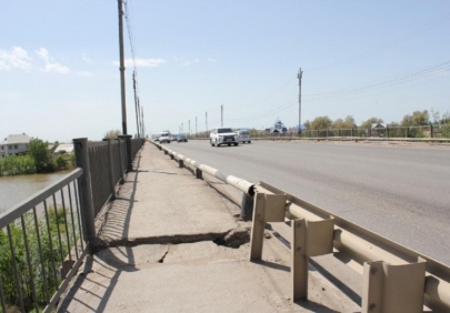Мост, соединяющий поселок Морского судостроительного завода с центром Астрахани, закроют