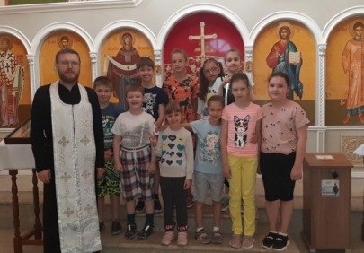 В храме Михаила Архангела открылся православный детский лагерь
