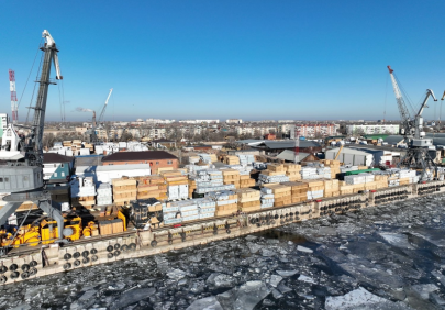 Астрахань стала лидером по грузообороту среди российских портов на Каспии