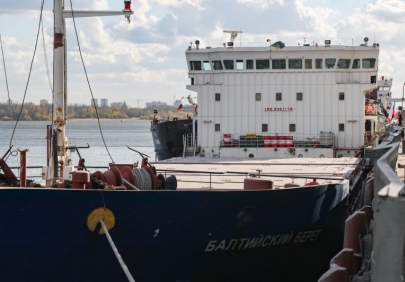 Астраханский порт формирует группировку судов для транспортировки грузов за границу