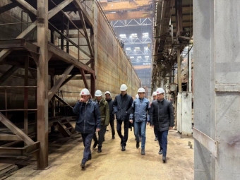 В Астрахани завершают строительство сухогруза проекта RSD49 и земснаряда проекта 93.159.1