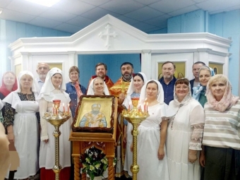 Первая Божественная литургия в больничном храме