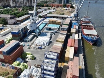 Грузооборот морских портов в Астраханской области снизился на 35%