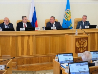 Социальные гарантии для участников СВО и их семей в Астраханской области продлены до 2026 года