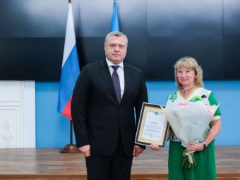 Морякам и речникам вручили награды