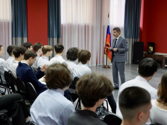 Мост в профессию: «Разговоры о важном» связали школьников и промышленность