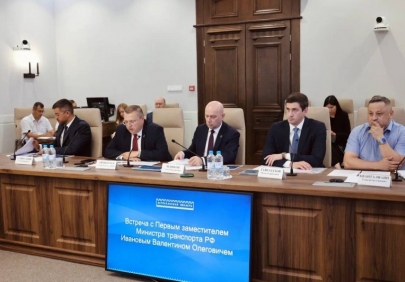 В Астраханской области обсудили развитие транспортной системы с участием федеральных властей