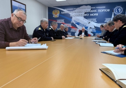 За первую неделю с начала ледокольных операций в астраханских портах проведено 75 судов