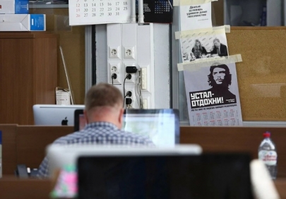 Кабмин одобрил поправки в Трудовой кодекс об увеличении порога переработок