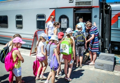 Дети от 10 до 18 лет смогут ездить в поездах по льготным тарифам круглый год