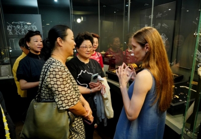 Выставку «Великий шёлковый путь» посетила делегация из Шанхая (Китай)