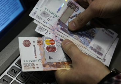 Россияне снизили ожидания по зарплатам впервые за восемь лет