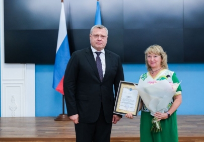 Морякам и речникам вручили награды