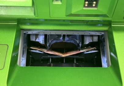 Астраханцы назвали желаемый уровень МРОТ